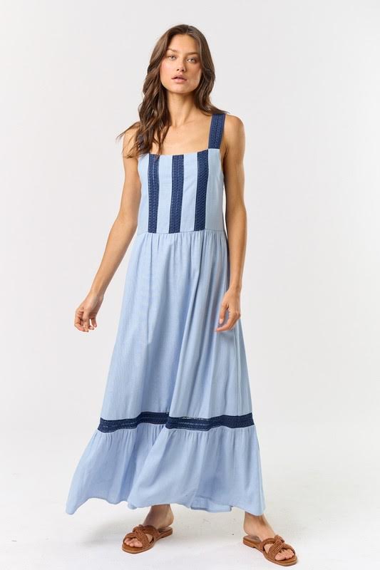 Lalavon Sleeveless Maxi Dress With Contrast Blocking