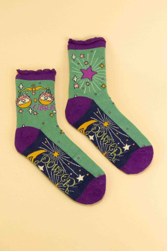 Pulverfarbene Sternzeichen-Socken