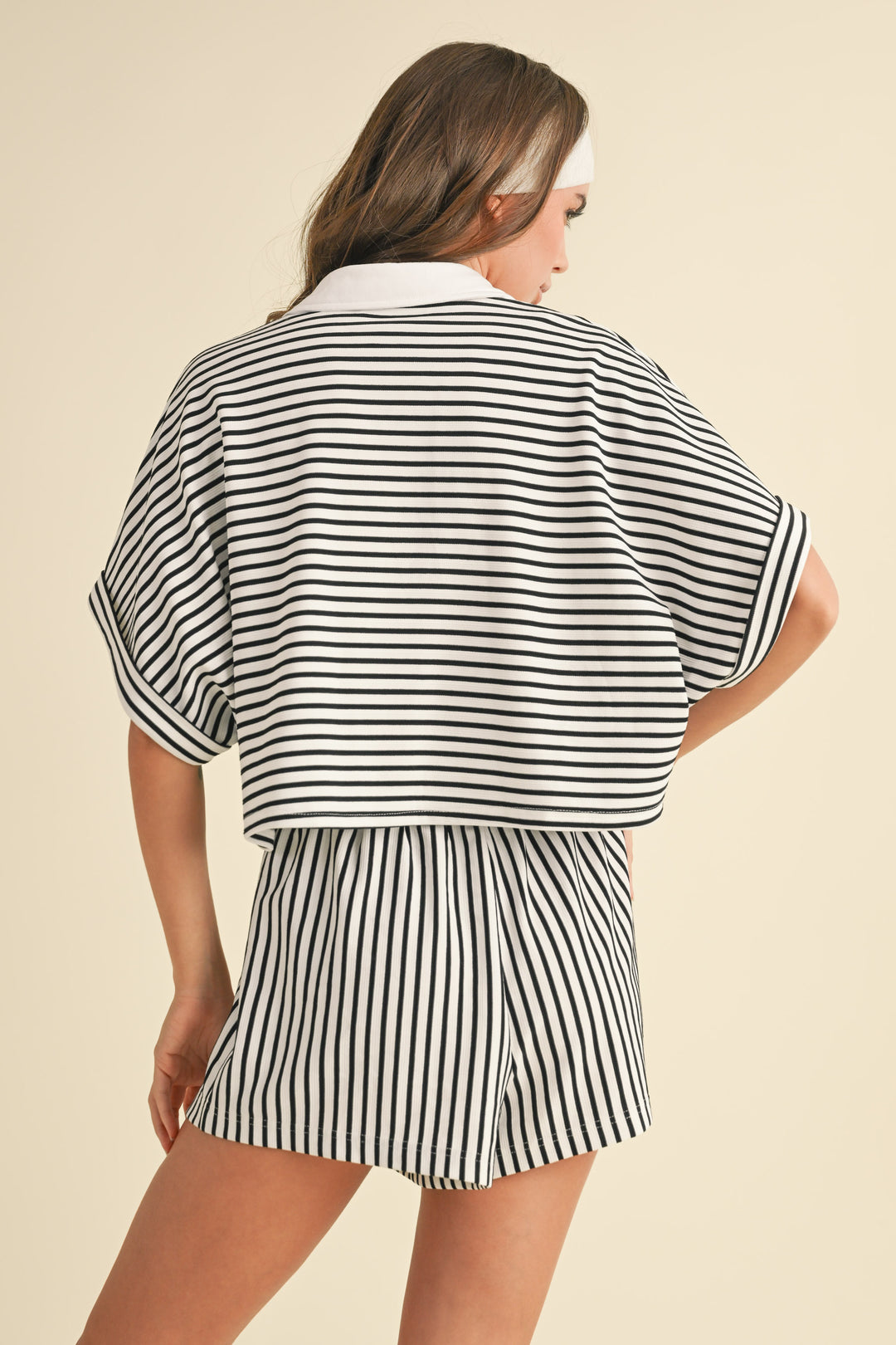 Klesis Knitted Stripe Short Set