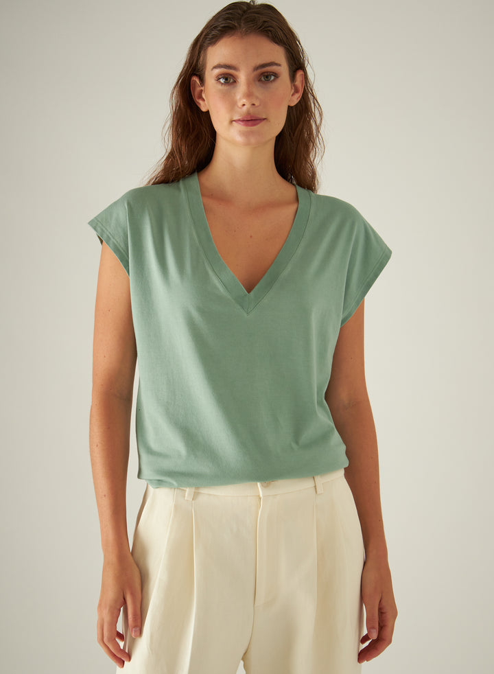 Patrick Assaraf Short Sleeve Iconic Sublime V-Neck Dolman Tee