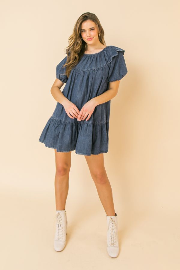 Flying Tomato – Leichtes Denim-Minikleid mit rundem Ausschnitt und Rüschen an der Schulter