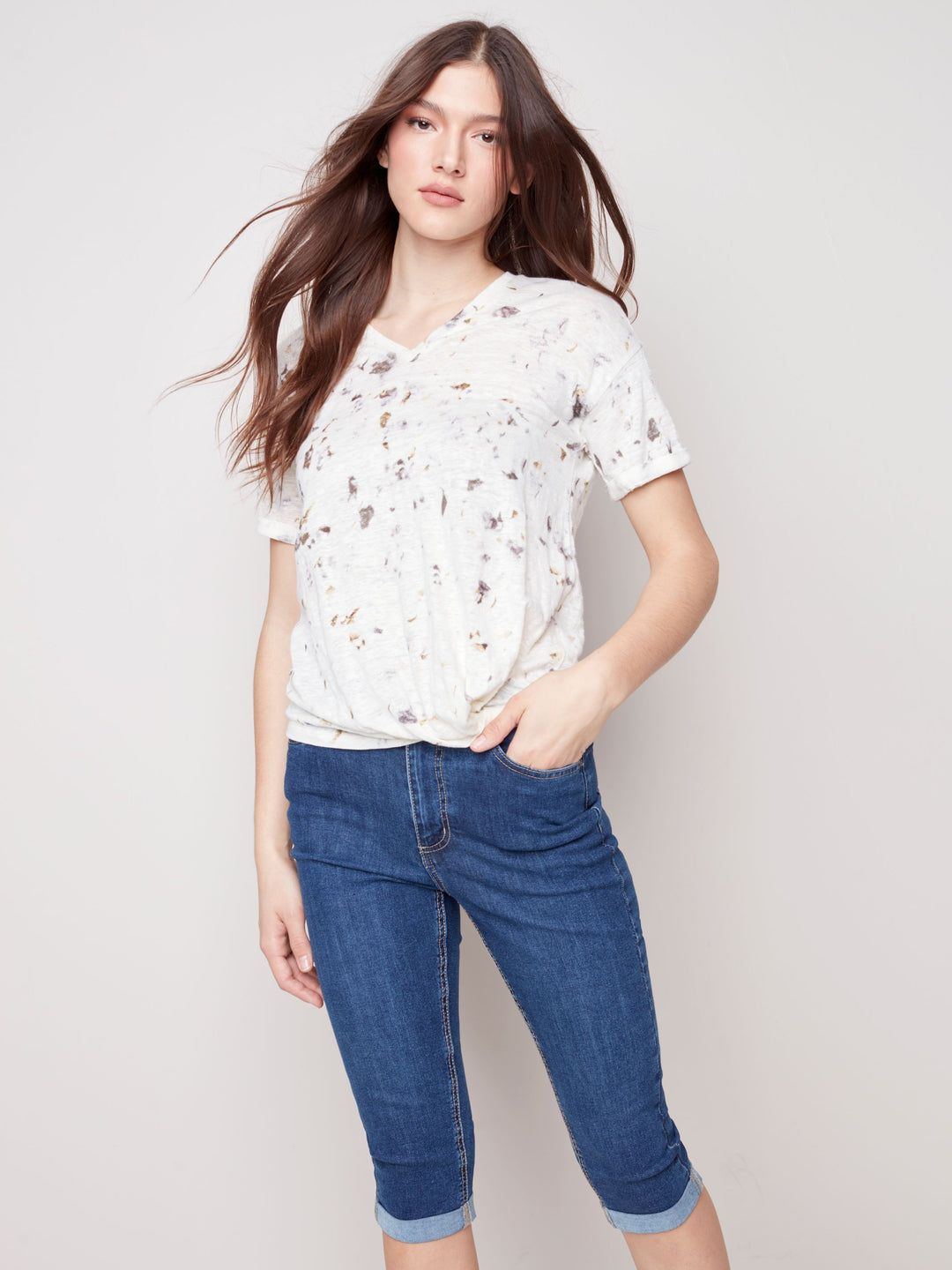 Charlie B Regular Printed Short Sleeves V Neck Twist Hem T Shirt