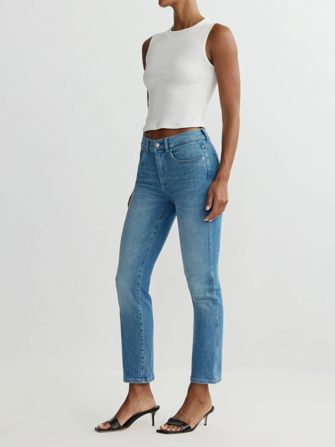 DL1961 Mara Straight Mid Rise Instasculpt 31'