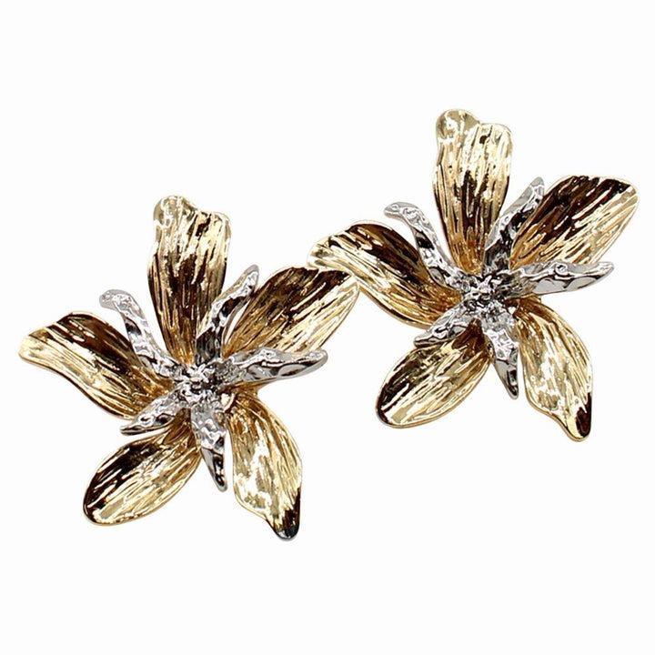 Joia Two Tone Flower Metal Earrings