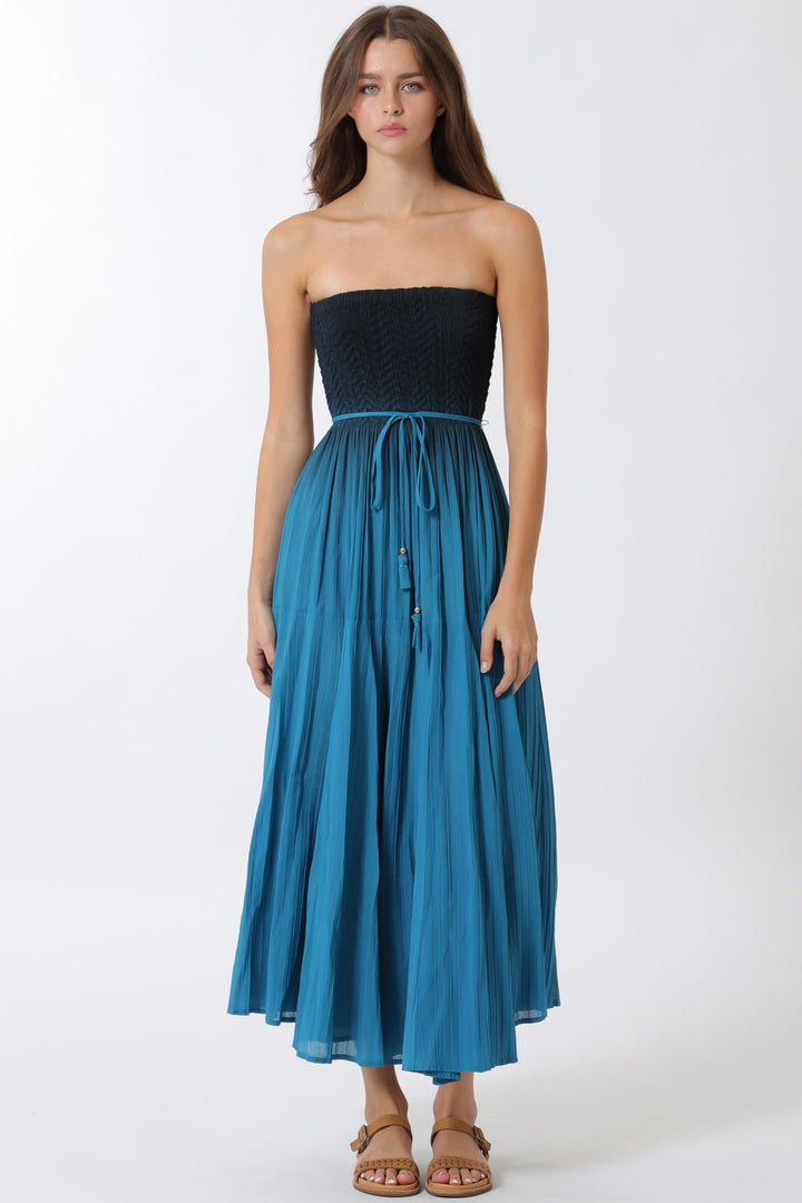 Aakaa Ombre Pleated Strapless Midi Dress