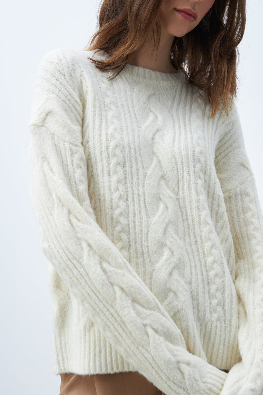 Line Dora Sweater