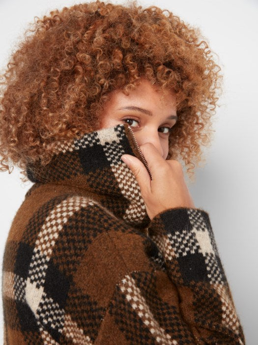 Charlie B Long Sleeve Front Zip High Collar Cardigan In Plaid Sweater Jacquard
