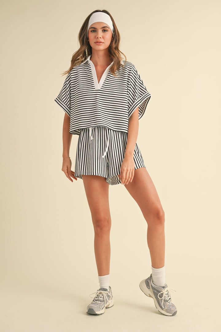 Klesis Knitted Stripe Short Set