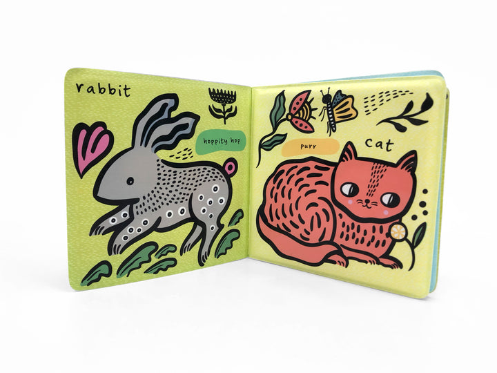 Quarto Color Me: Who Loves Pets?