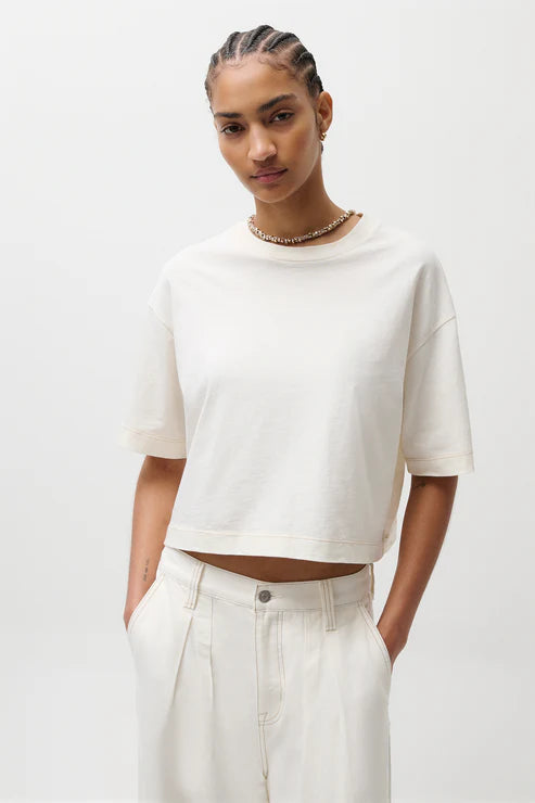 Pistola Mae Tee