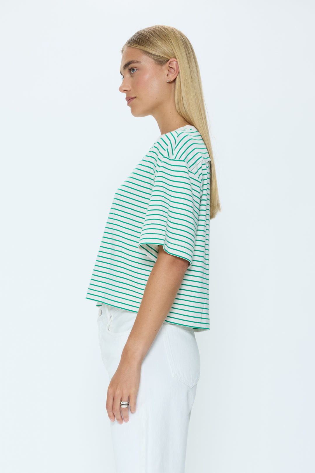 Pistola Mae Tee