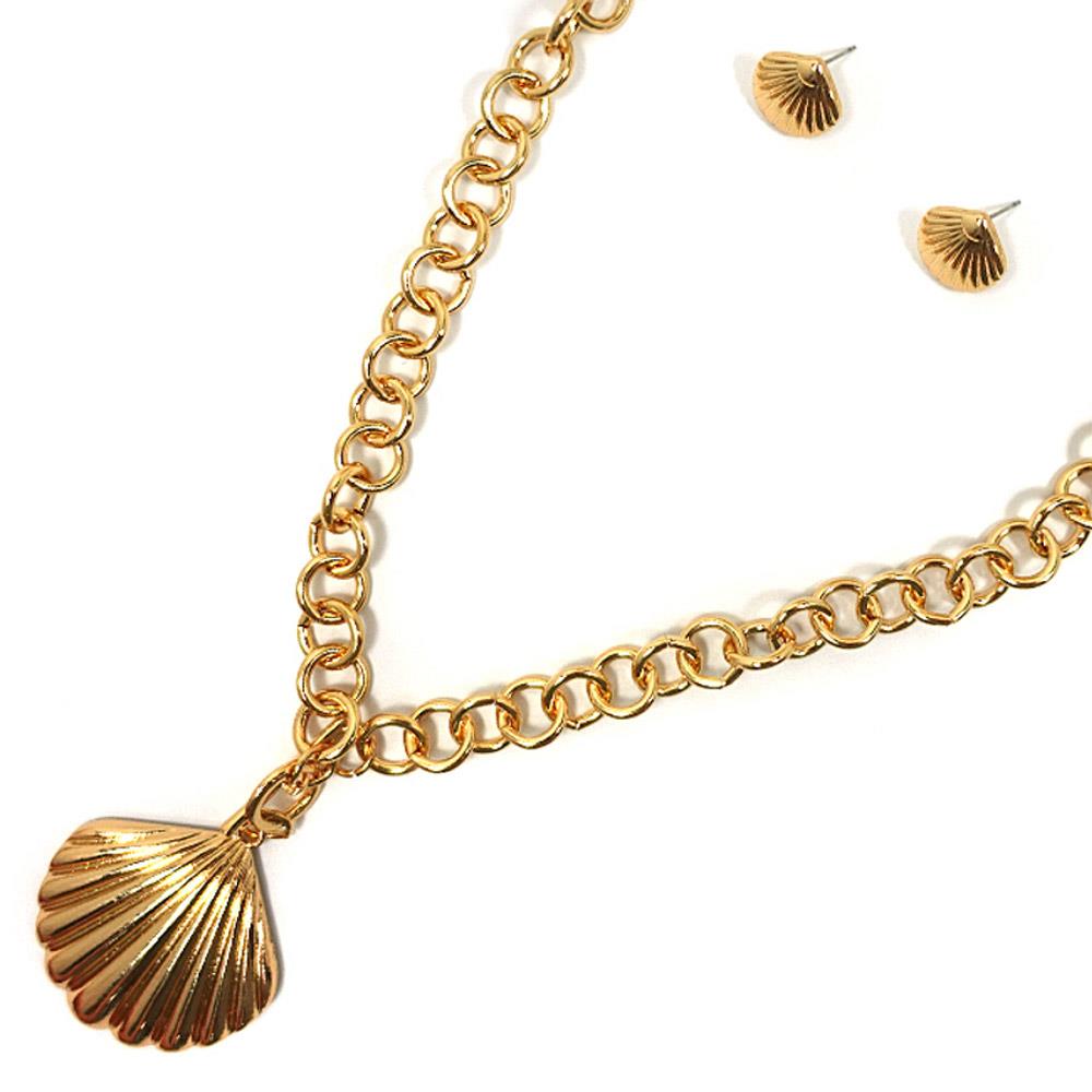 Joia Shell Shape with  Pearl Necklace Earring Set