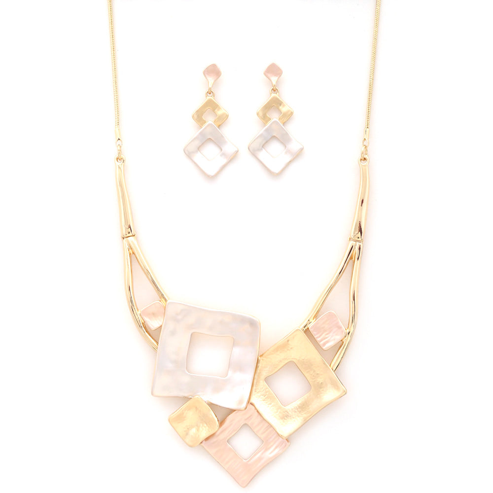 Joia Gold Square Necklace and Earring Set