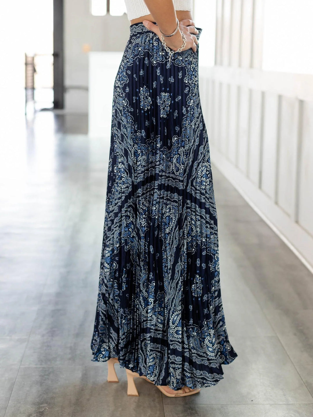 Skies Are Blue Bandana Print Pleated Midi Skirt