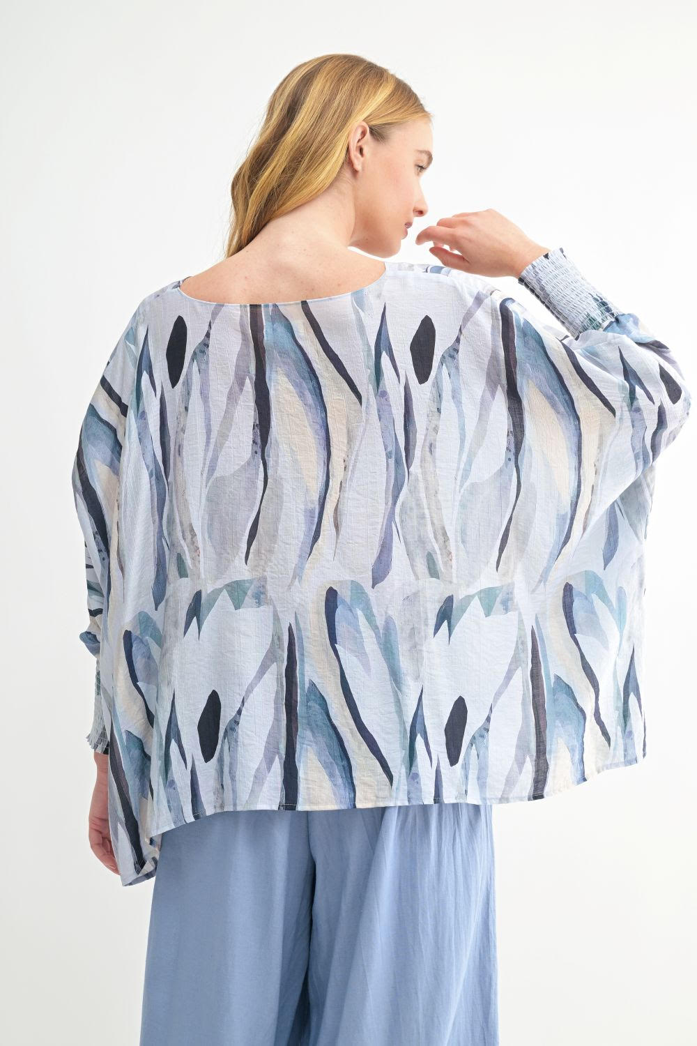 Fun2Fun Abstract Print Smocked Cuff Sleeve Oversized Top