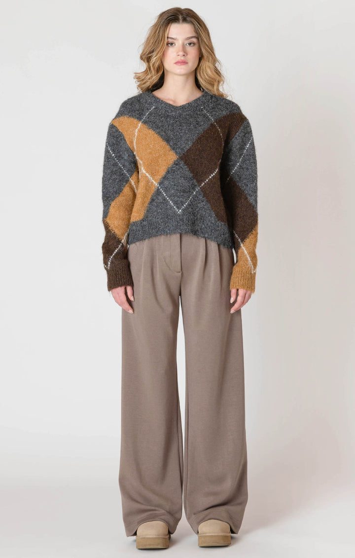 Room 34 V-Neck Patterned Sweater