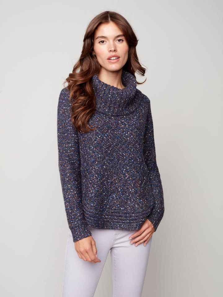 Rollkragenpullover mit Zopfmuster von Charlie B