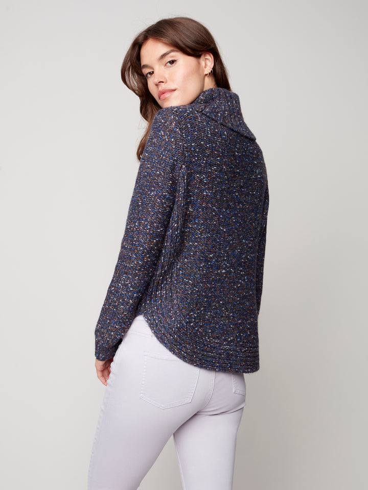 Rollkragenpullover mit Zopfmuster von Charlie B