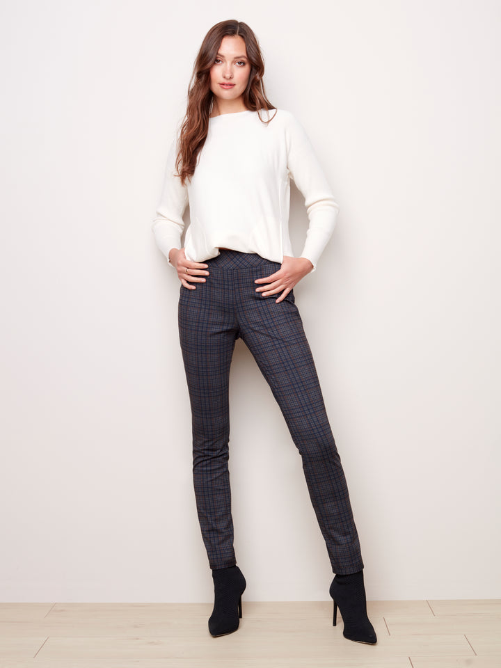 Charlie B bedruckte Wende-PDR-Hose